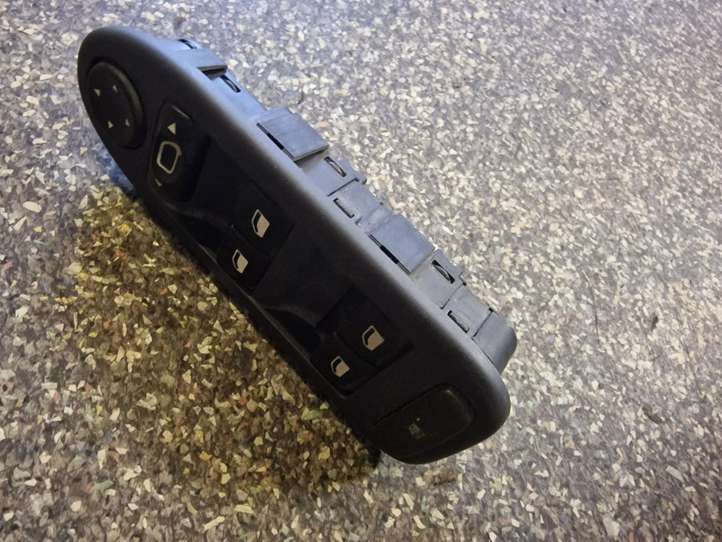 Citroen C5 (2004 - 2008)  53269704 Кнопка стеклоподъемников