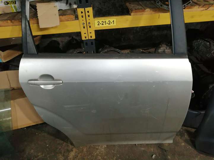 Toyota Corolla Verso AR10 (2004 - 2009)   Задняя дверь