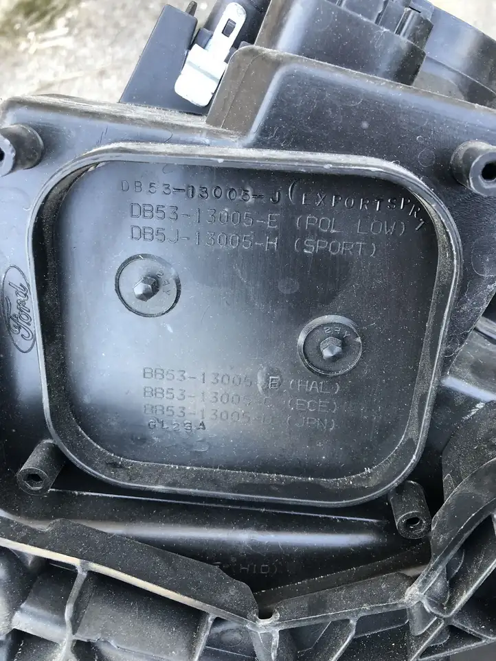 Ford Explorer V (2015 - 2017) DB5313005E Передняя фара — фото 3