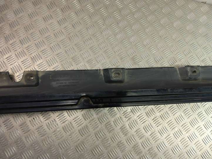 BMW 5 F10 F11 (2009 - 2016)  7184774 Порог
