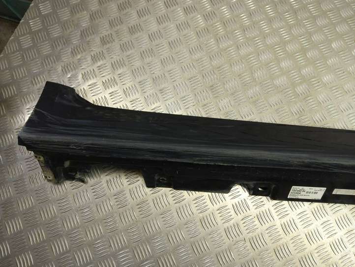 BMW 5 F10 F11 (2009 - 2016)  7184774 Порог
