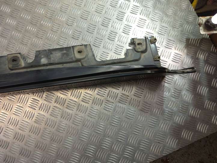 BMW 5 F10 F11 (2009 - 2016)  7184773 Порог
