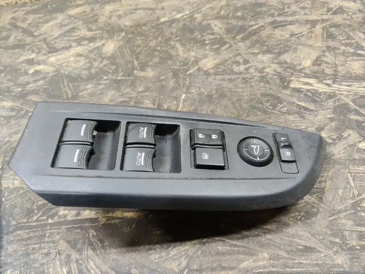 Acura ILX (2012 - 2015) 35750TX6AA0 Кнопка стеклоподъемников — фото 1