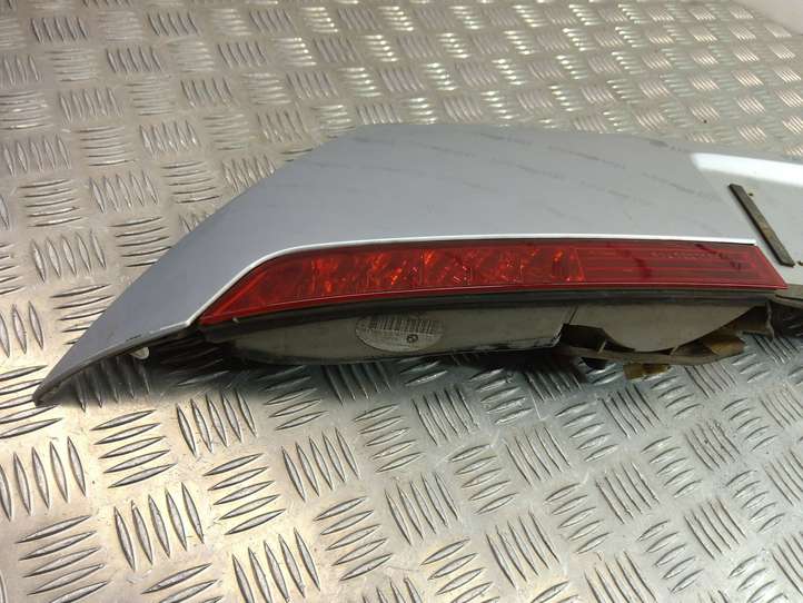 BMW 7 E65 E66 (2001 - 2008)  7042921 Обшивка крышки багажника
