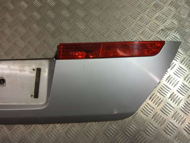 BMW 7 E65 E66 (2001 - 2008)  7042921 Обшивка крышки багажника