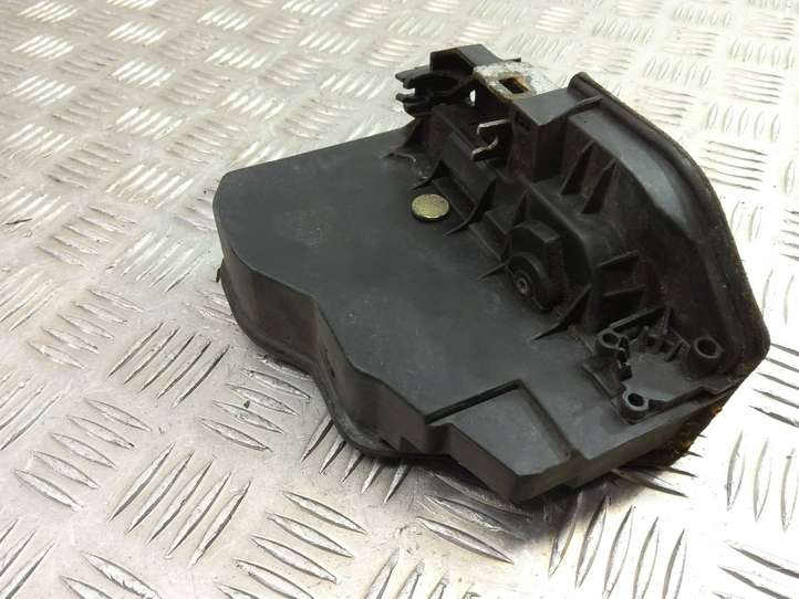 BMW 7 E65 E66 (2001 - 2008)  7036172 Замок задней двери