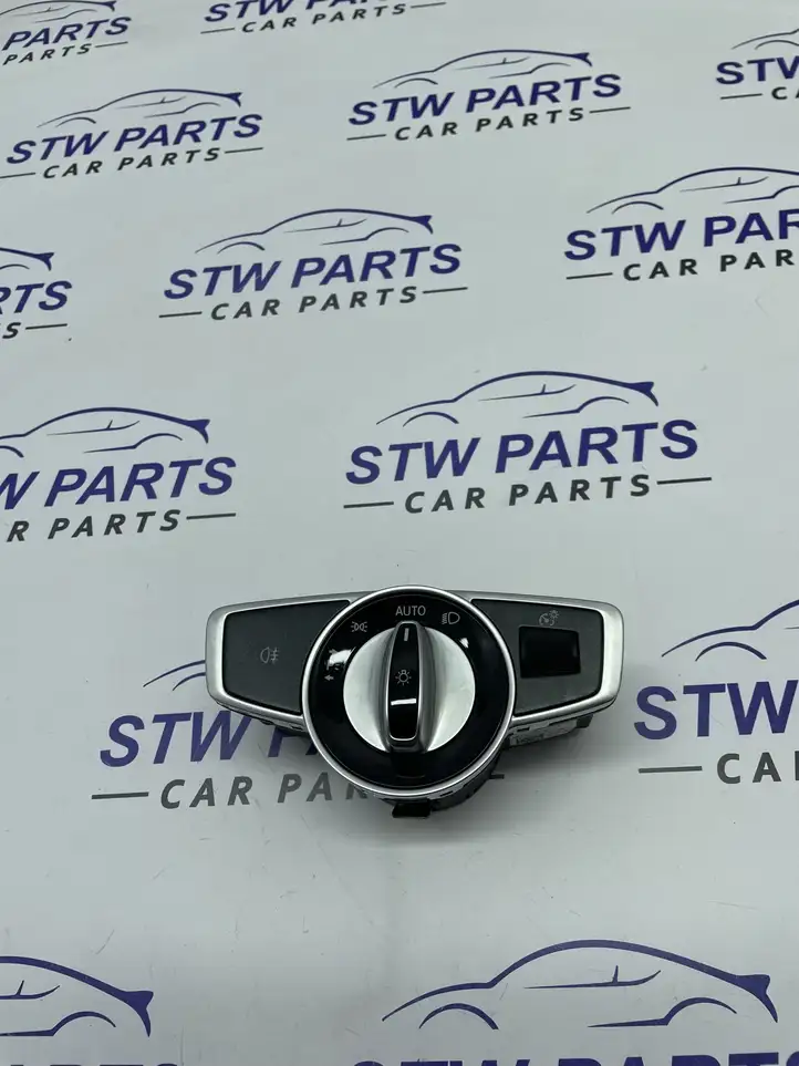Mercedes-Benz C W205 (2014 - 2021) 2059057007 Включатель фонарей — фото 1