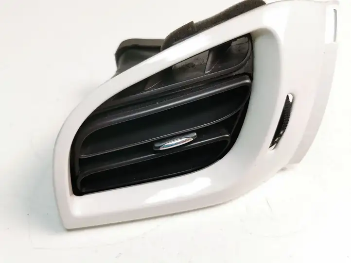 Citroen DS3 (2010 - 2016) 96857503ZD Боковой воздушный дефлектор — фото 3