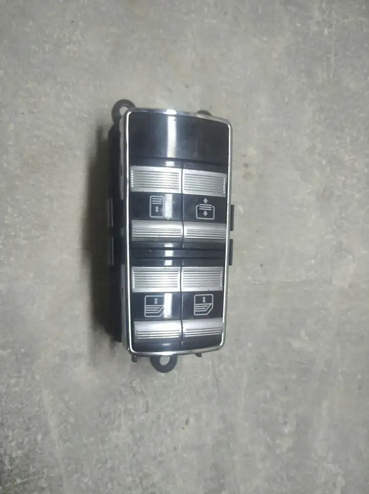 Mercedes-Benz S W221 (2005 - 2013) A2218214551 Блок кнопок стеклоподъемников — фото 1