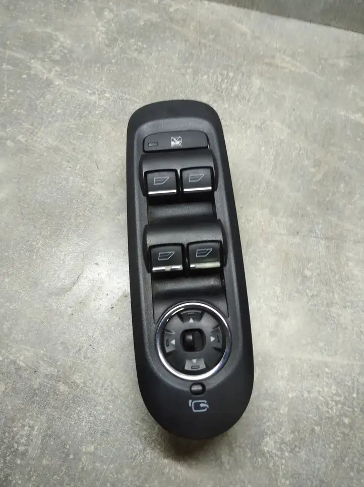 Ford Mondeo MK IV (2007 - 2014) 7S7T14A132BC Кнопка стеклоподъемников — фото 1