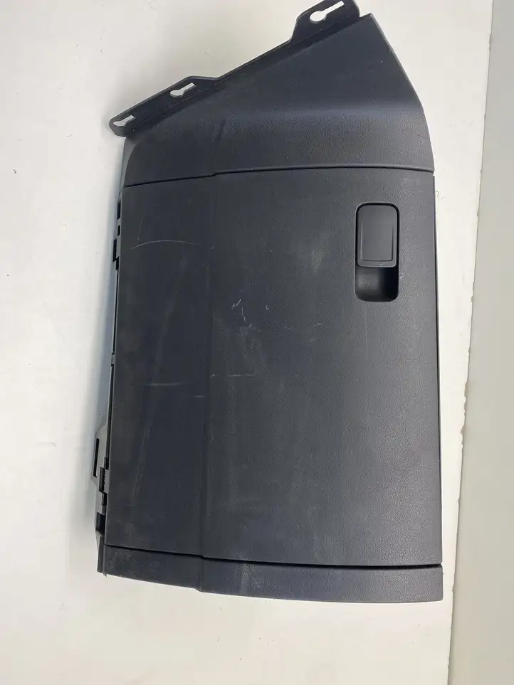 Volkswagen Golf VII (2013 - 2019) 517857016 Бардачок в сборе — фото 1