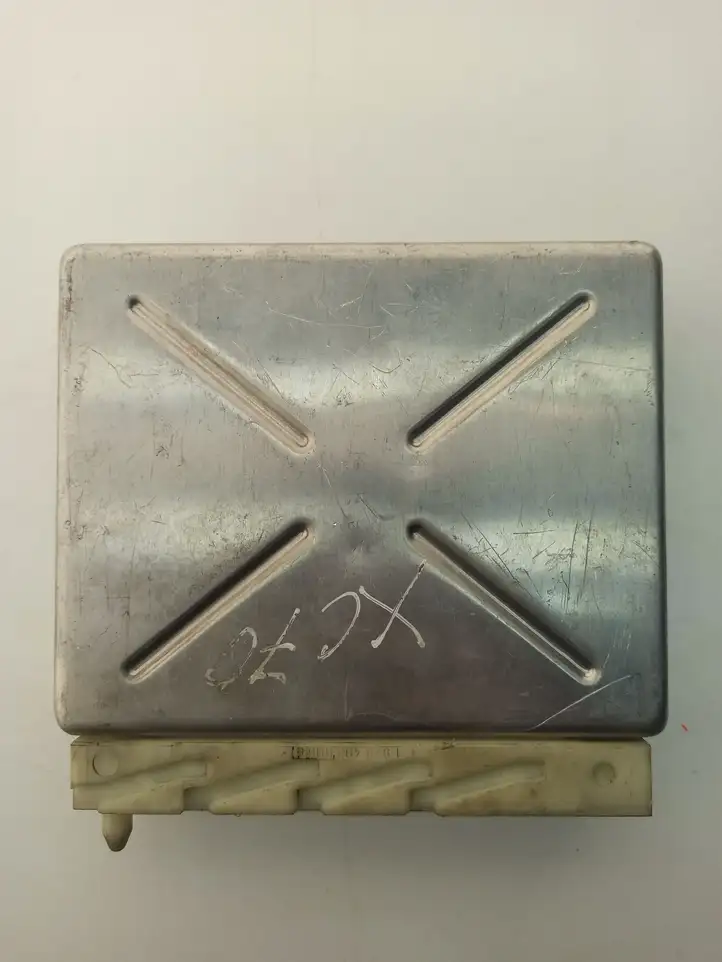 Volvo XC70 (2000 - 2004) 00001313A4 Блок управления двигателем (ЭБУ) — фото 1