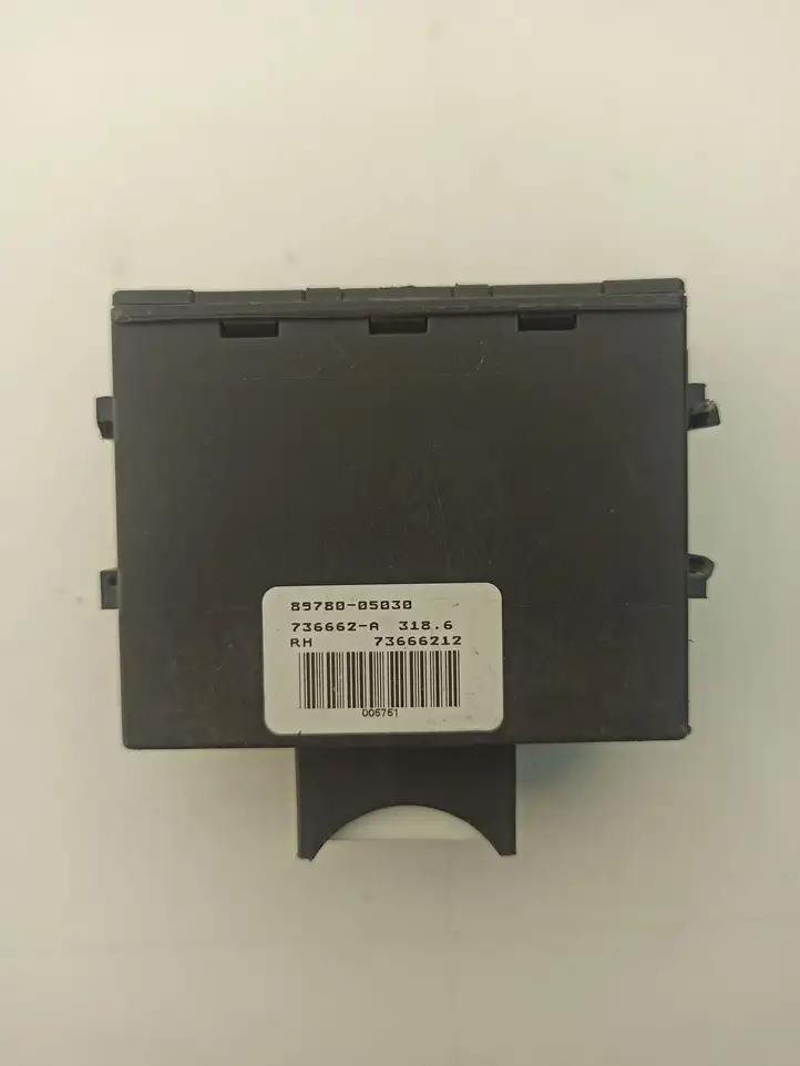 Toyota Avensis T250 (2006 - 2009) 8978005030 Блок иммобилайзера — фото 1