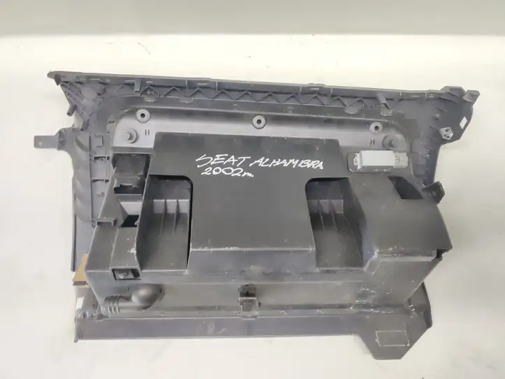 Seat Alhambra (Mk1) (2000 - 2010) 1K2857290 Бардачок в сборе — фото 3