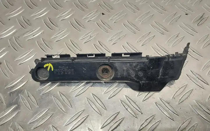 Toyota Yaris (2005 - 2009) 525750D030 Кронштейн заднего бампера — фото 1