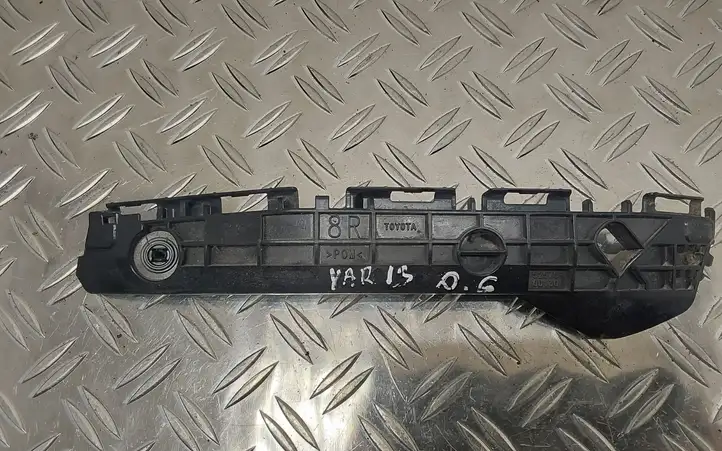 Toyota Yaris (2014 - 2019) 525750D130 Кронштейн заднего бампера — фото 1