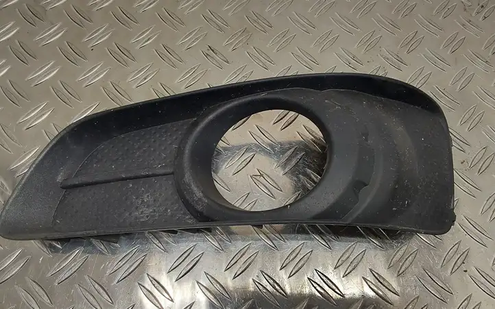 Toyota Corolla Verso AR10 (2004 - 2009) 521280F060 Решетка противотуманной фары — фото 1