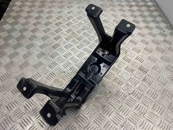 Audi A5 8T 8F (2007 - 2011) 8K0802715 Кронштейн запасного колеса — фото 2