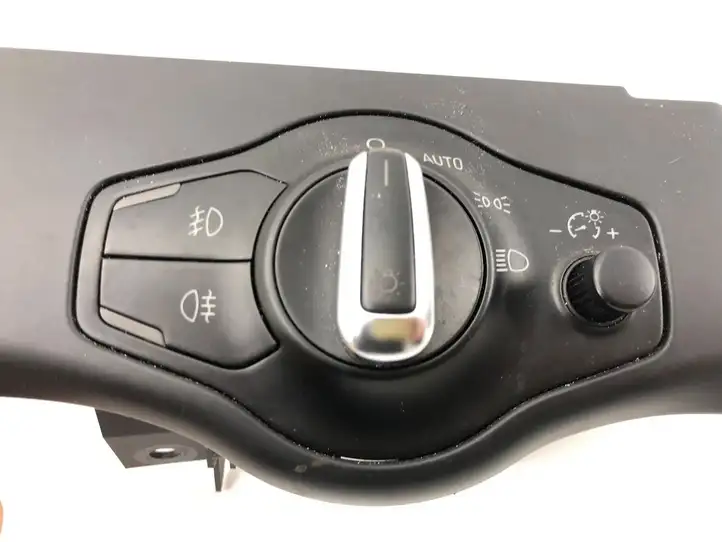 Audi A4 S4 B8 8K (2007 - 2011) 8K0941531G Включатель фонарей — фото 1