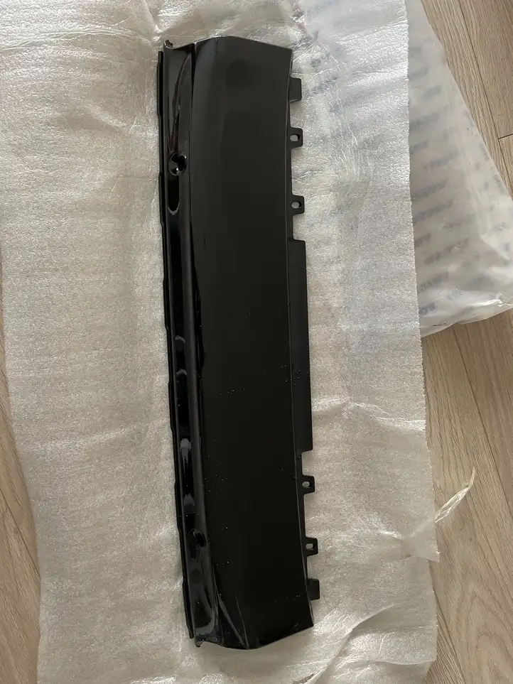 Volvo S60 (2018 - ) 31353347 Нижняя часть переднего бампера — фото 1