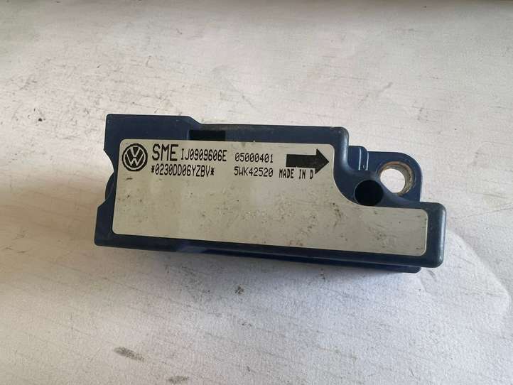 Seat Leon (1M) (1998 - 2006)  1J0909606E Датчик удара надувных подушек