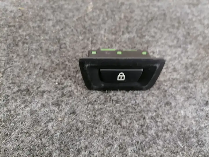 BMW 6 F12 F13 (2010 - 2018) 9162644 Кнопка закрытия багажника — фото 1