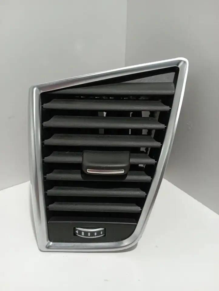 Audi Q5 SQ5 (2008 - 2012) 8R2820901 Боковой воздушный дефлектор — фото 1