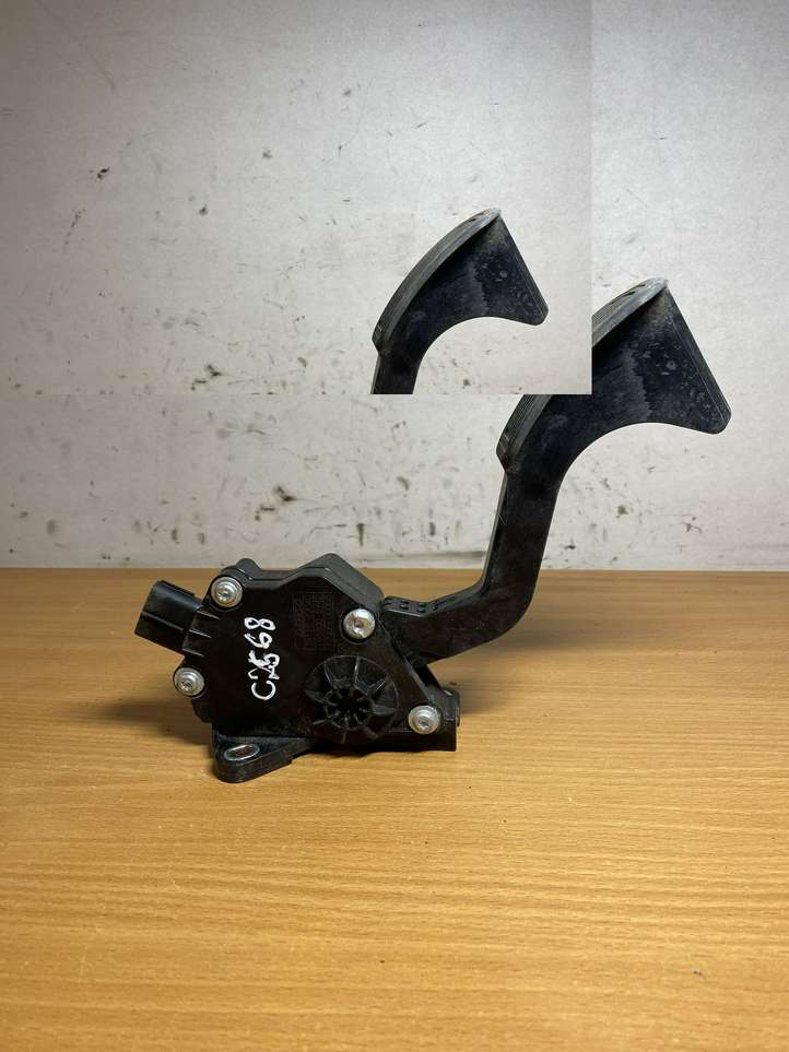 Toyota RAV 4 (XA40) (2012 - 2018)  1988008942 Педаль акселератора