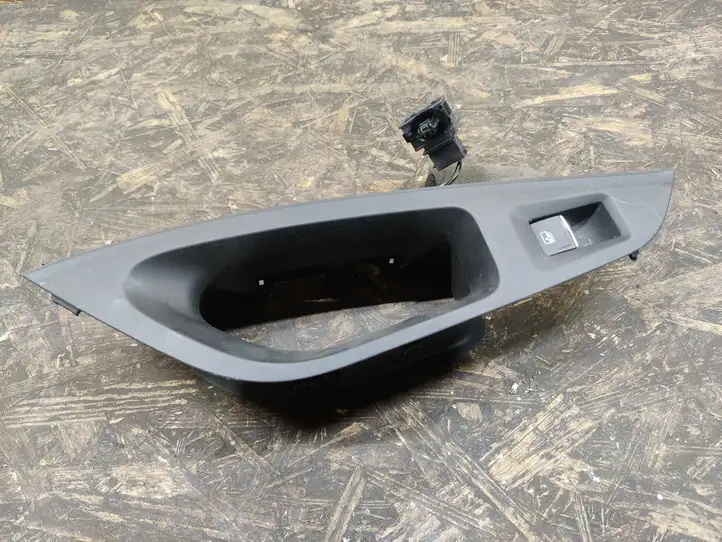 Seat Leon (5F) (2012 - 2019) 5F4867227A Ручка двери / накладка — фото 1