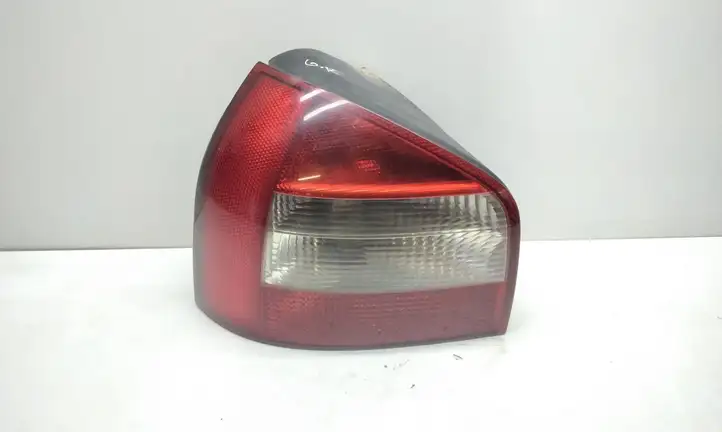 Audi A3/S3 8L (2000 - 2003) 8L0945095B Задний фонарь в кузове — фото 1