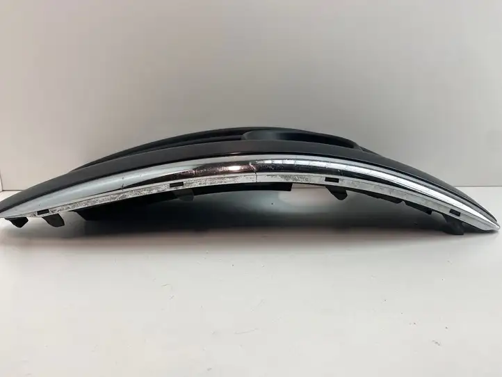 Volkswagen Golf V (2003 - 2009) 1K0853666H Окантовка фары — фото 2