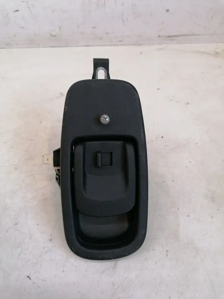Mercedes-Benz E W211 (2002 - 2009) A2117660091 Ручка крышки багажника — фото 1
