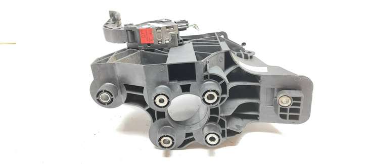 Renault Trafic III (X82) (2014 - )  465016415R Педаль акселератора