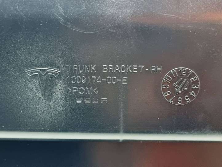 Tesla Model S (2016 - 2021)  100917400E Другая деталь панели