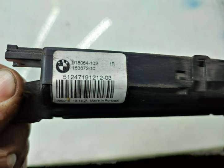 BMW 5 F10 F11 (2009 - 2016)  7191212 Замок задней крышки