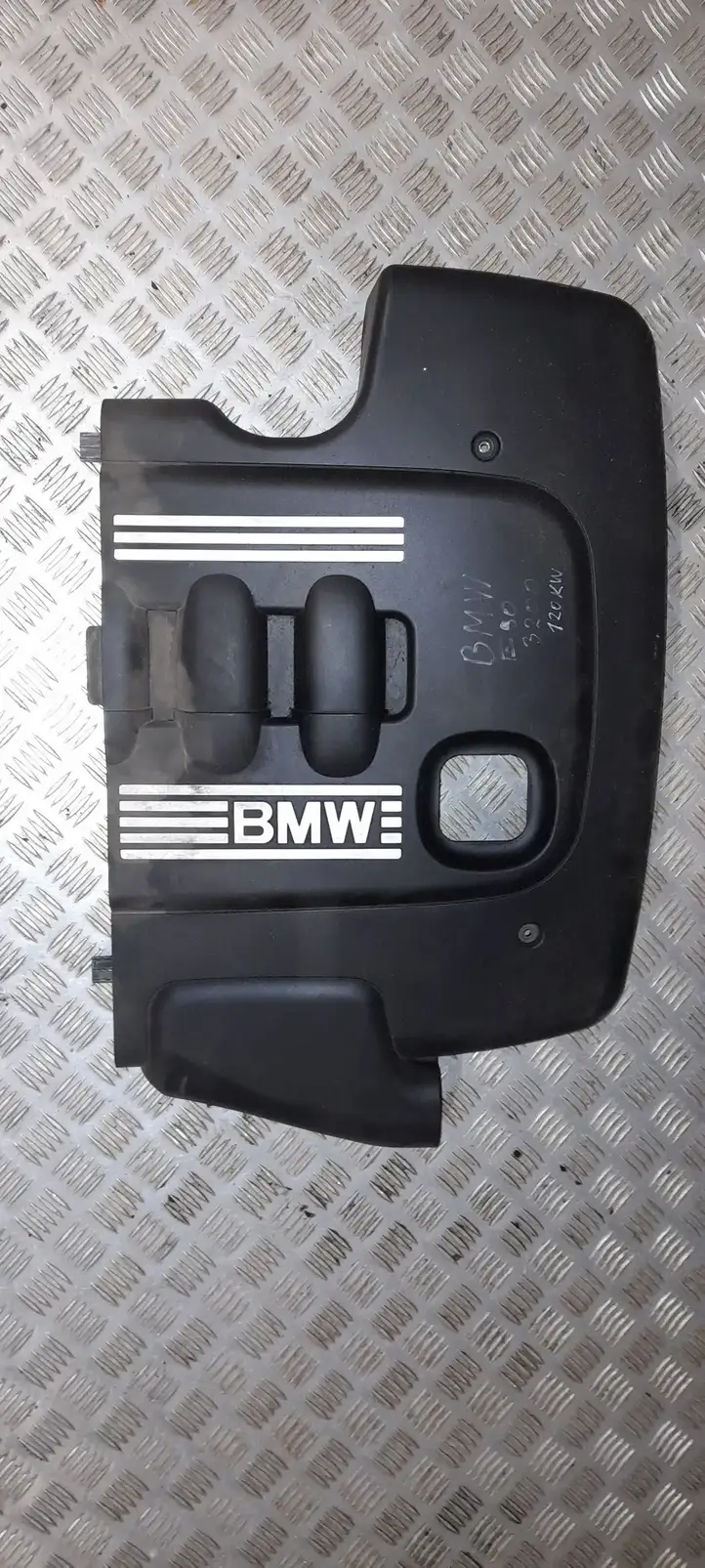 BMW 3 E90 E91 (2005 - 2012) 7789006 Крышка двигателя декоративная — фото 1