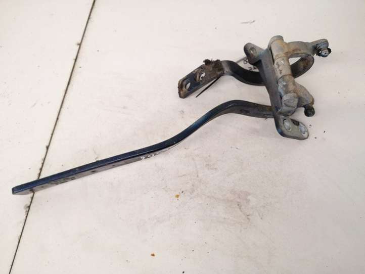 Volkswagen Touareg I (2002 - 2010)  7l6827302b Петля (петли) задней крышки