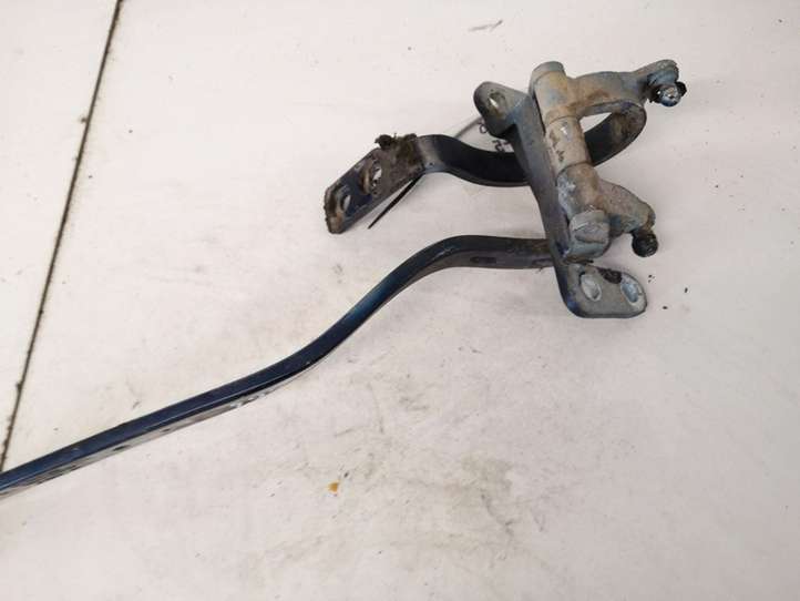 Volkswagen Touareg I (2002 - 2010)  7l6827302b Петля (петли) задней крышки