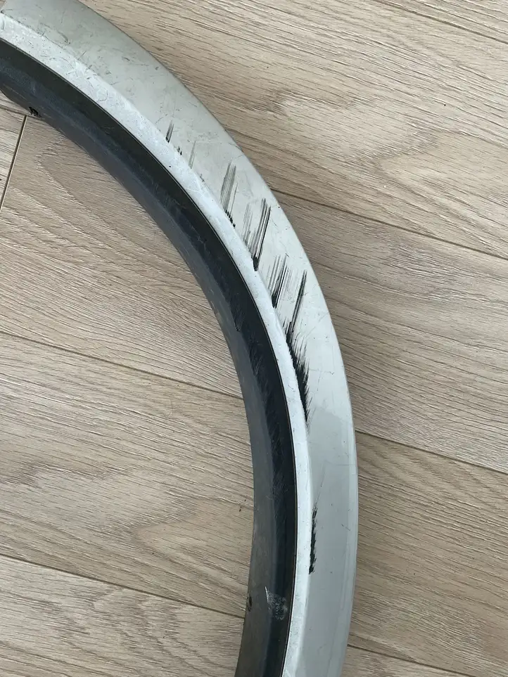 Volvo XC90 (2006 - 2014) Молдинг крыла — фото 2