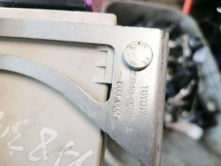 Toyota Corolla Verso AR10 (2004 - 2009)  859400F010A Реле стеклоочистителей