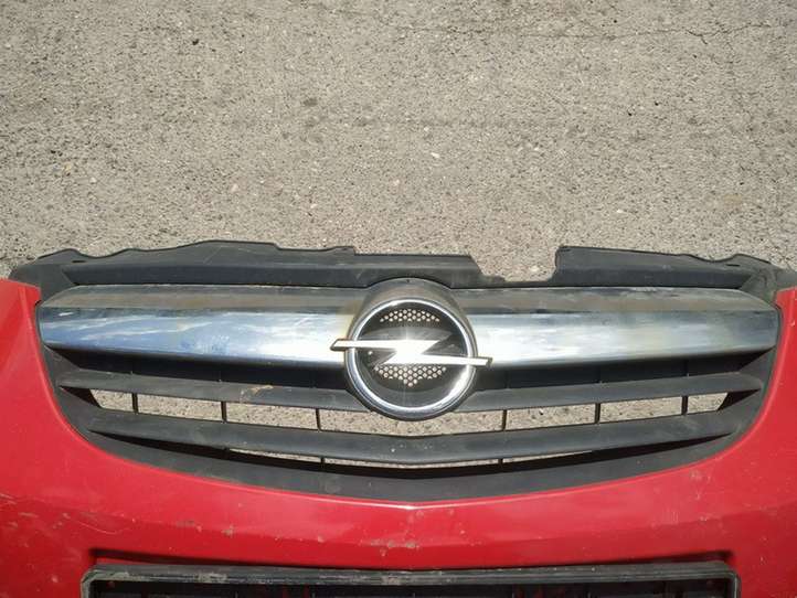 Opel Corsa D (2006 - 2010)   Передняя решётка
