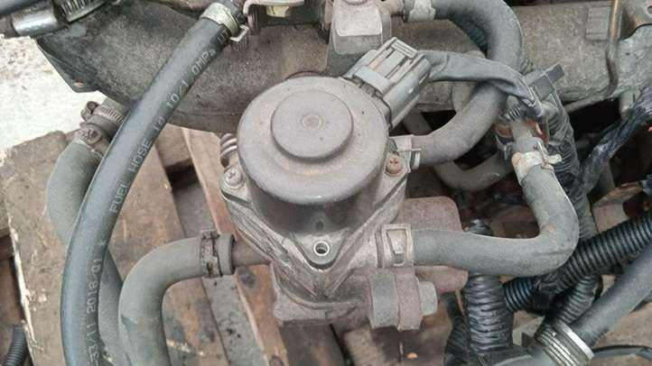 Nissan X-Trail T30 (2001 - 2007)   Клапан EGR