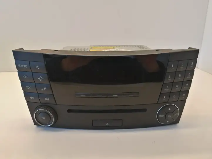 Mercedes-Benz E W211 (2002 - 2009) A2118209889 Магнитола / мультимедийная система — фото 2