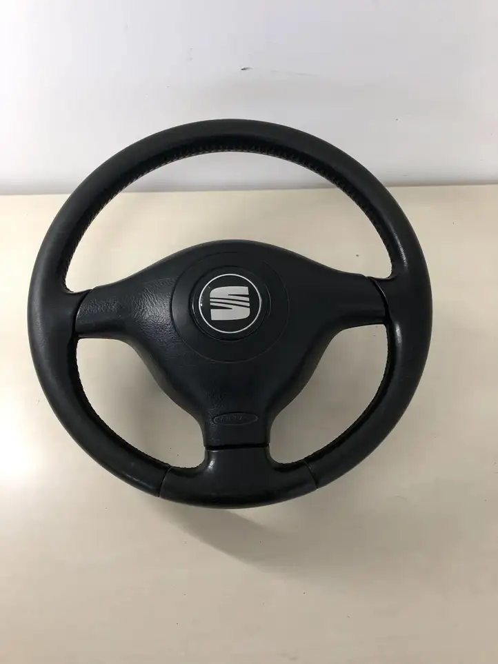 Seat Toledo II (1M) (1998 - 2006) 6013175 Подушка безопасности руля — фото 1