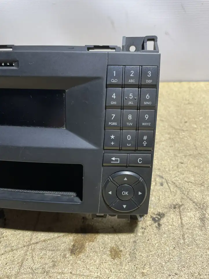 Mercedes-Benz Sprinter W906 (2006 - 2018) A9069005103 Магнитола / мультимедийная система — фото 2