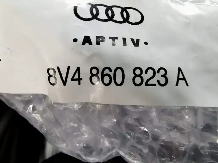 Audi E-tron GT (2020 - ) 8V4860823 Зарядное устройство — фото 2