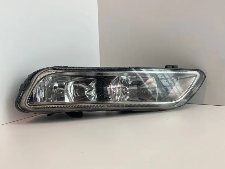 Volkswagen PASSAT B7 (2011 - 2014) 3AA941662 Передняя противотуманная фара — фото 1