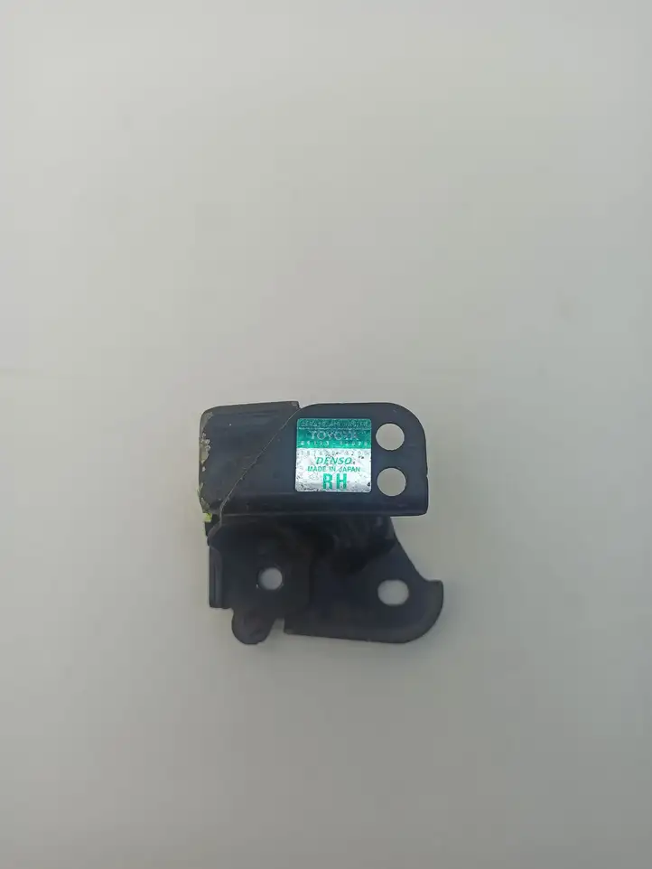 Toyota RAV 4 (XA20) (2000 - 2005) 8917342070 Датчик удара SRS — фото 1