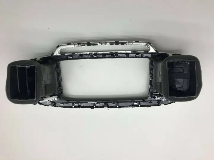 Kia Sorento (2017 - 2020) 84740C5100CP7 Центральная отделка панели приборов — фото 2