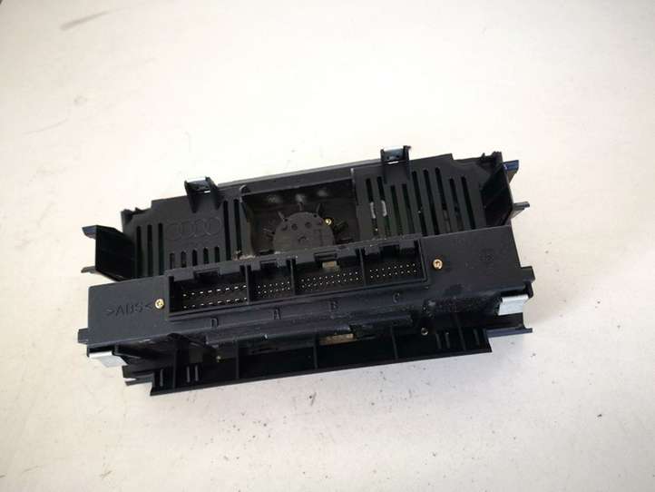 Audi A3/S3 8P (2003 - 2005)  8p0820043d Блок управления кондиционера воздуха / климата/ печки (в салоне)